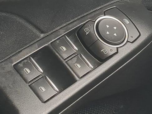 Used 2022 Ford Escape S image 22