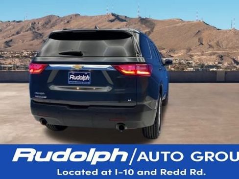 Used 2021 Chevrolet Traverse LT image 5