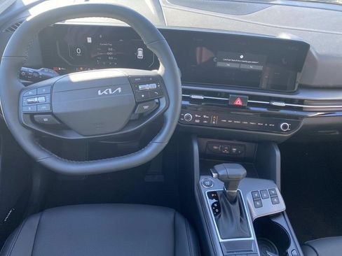 New 2026 Kia Sportage SX image 8