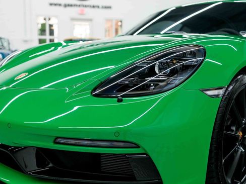 Used 2023 Porsche 718 Cayman GTS RWD image 13
