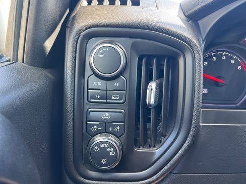 Used 2021 Chevrolet Silverado 1500 Custom image 21
