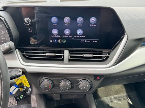 Used 2024 Chevrolet Trax LS FWD image 7