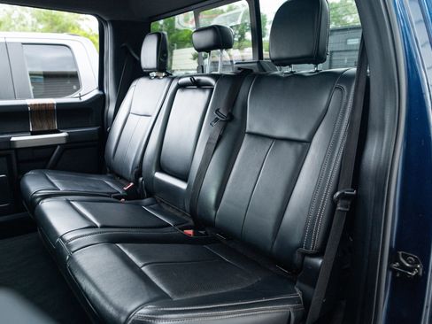 Used 2019 Ford F150 Lariat w/ Equipment Group 502A Luxury AWD/4WD image 15