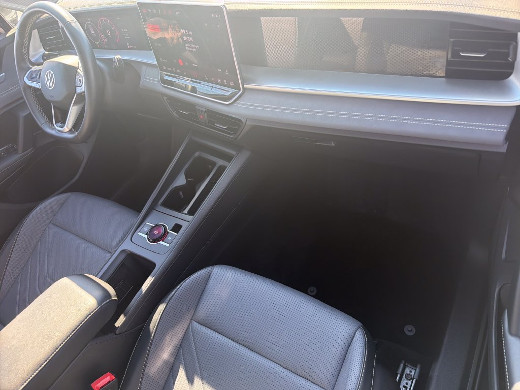 Certified 2026 Volkswagen Tiguan SE AWD/4WD image 26