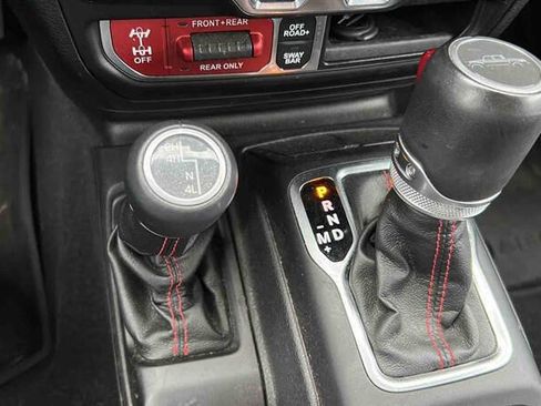 Used 2020 Jeep Gladiator Rubicon image 21