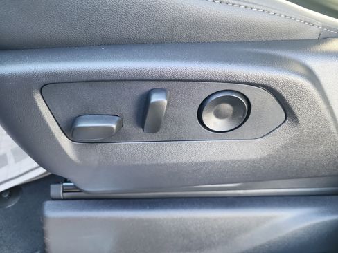 New 2026 GMC Sierra 1500 SLT w/ SLT Premium Package image 12