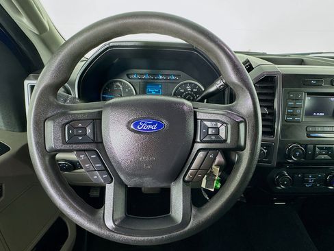 Used 2017 Ford F150 XLT image 11