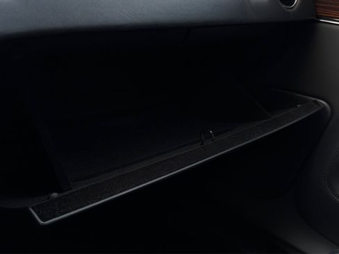 Used 2016 Jaguar XJ L Portfolio image 50