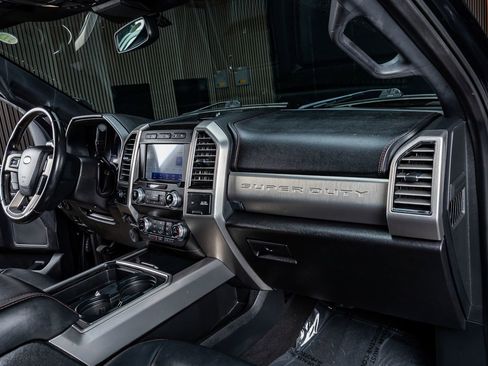 Used 2021 Ford F350 Platinum image 14