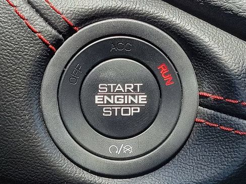 Used 2025 Dodge Durango GT AWD/4WD image 17
