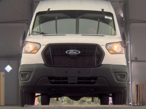 Used 2025 Ford Transit 250 148 High Roof Extended RWD image 2