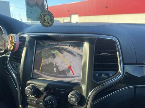 Used 2015 Jeep Grand Cherokee Overland w/ Advanced Technology Group image 2