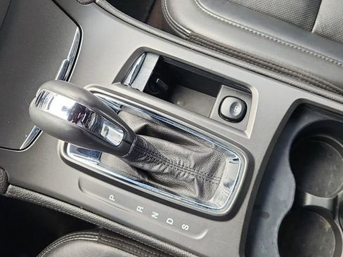 Used 2013 Lincoln MKS FWD image 15