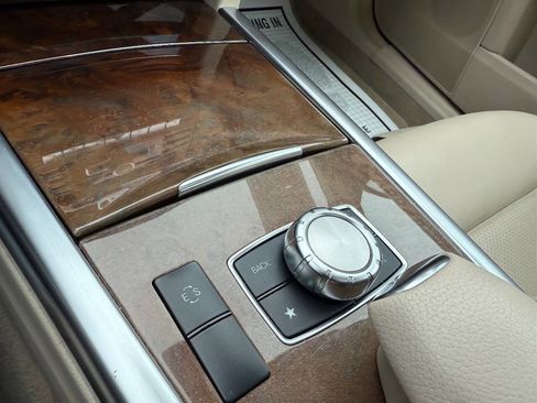 Used 2014 Mercedes-Benz E 350 4MATIC Sedan w/ Premium 1 Package image 18