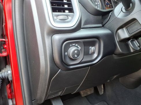 Used 2026 RAM 2500 Big Horn AWD/4WD image 7