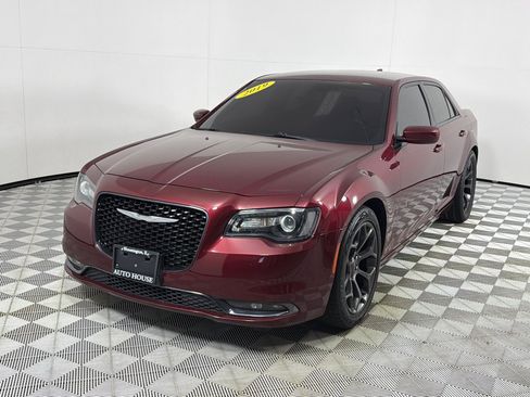 Used 2019 Chrysler 300 S RWD image 7
