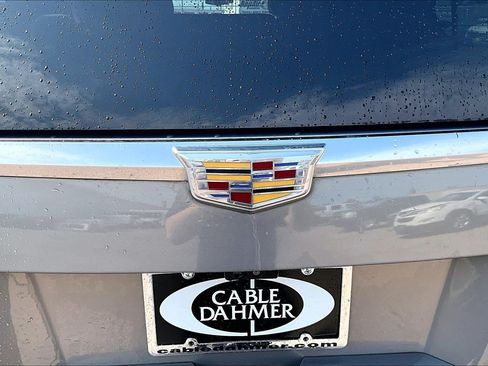 Used 2018 Cadillac Escalade ESV Premium Luxury AWD/4WD image 6