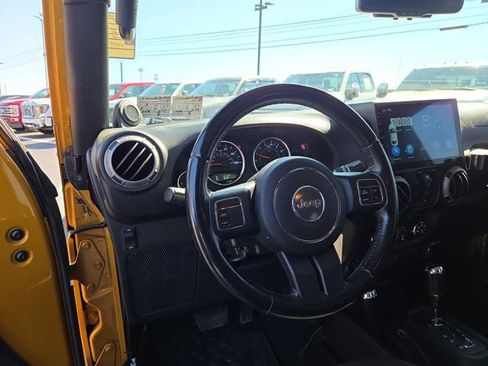 Used 2014 Jeep Wrangler Unlimited Sport w/ Quick Order Package 24S AWD/4WD image 8