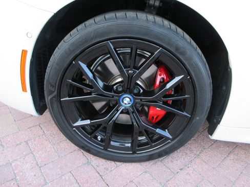 Used 2023 BMW 530e w/ M Sport Package image 76