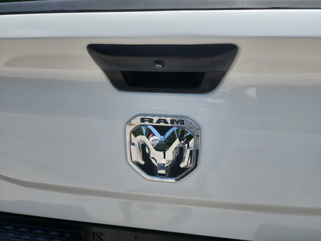 Used 2022 RAM 2500 Tradesman w/ Chrome Appearance Group AWD/4WD image 7