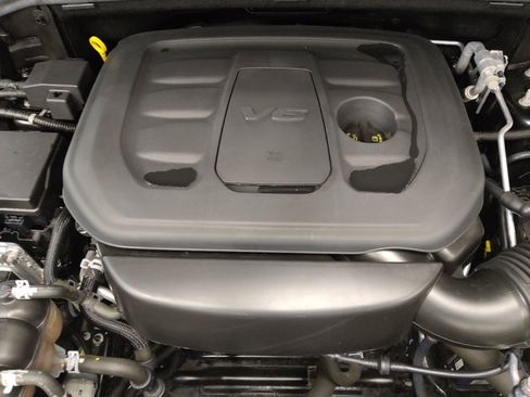 Used 2019 Jeep Grand Cherokee Altitude RWD image 30