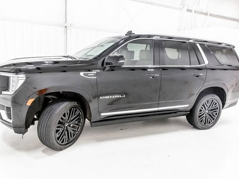 Used 2021 GMC Yukon Denali AWD/4WD image 3