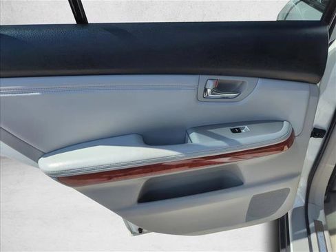 Used 2004 Lexus RX 330 FWD image 25