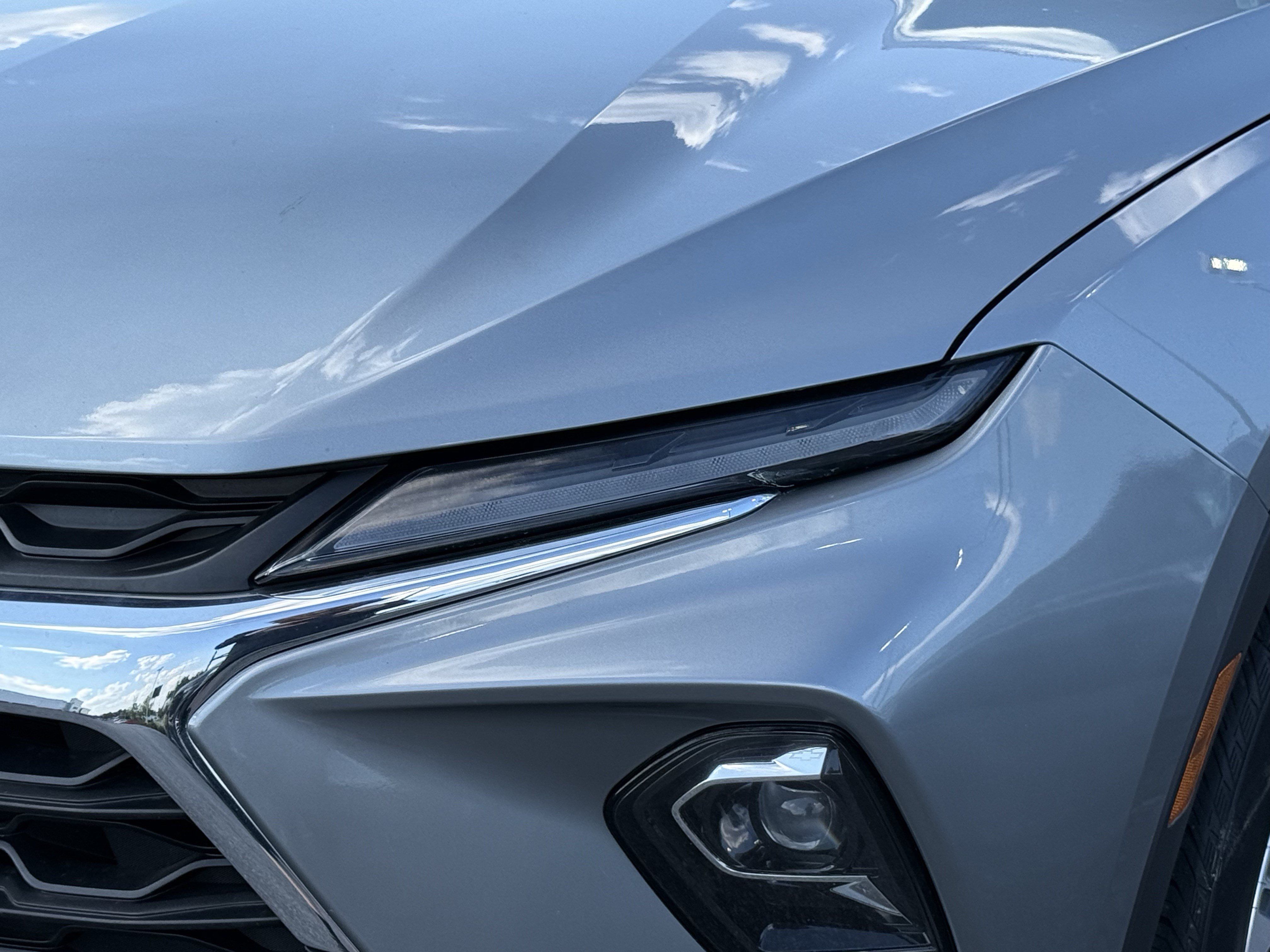 Used 2025 Chevrolet Blazer LT FWD image 6