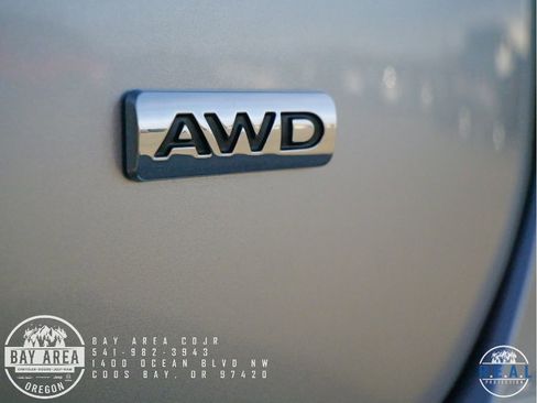 Used 2021 Ford Edge SEL image 9