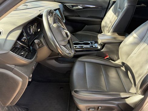 Used 2022 Buick Envision Essence w/ Technology Package I FWD image 11