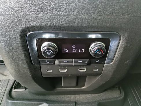 Used 2022 GMC Yukon Denali w/ Denali Ultimate Package RWD image 19