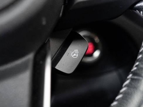 Used 2022 Subaru Ascent Limited w/ Technology Package image 15