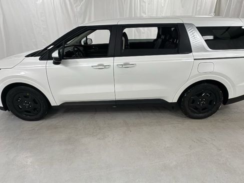 New 2026 Kia Carnival image 6