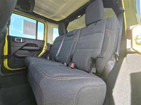 Used 2024 Jeep Wrangler Sahara image 20