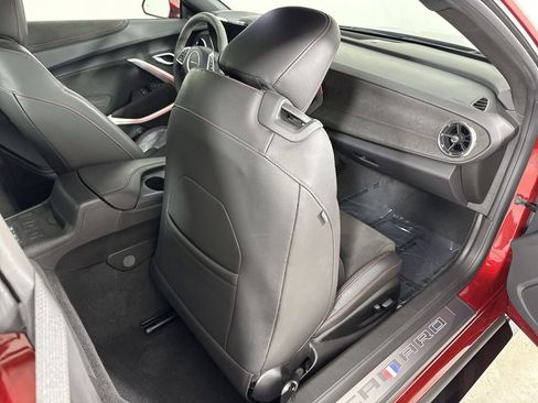 Used 2022 Chevrolet Camaro ZL1 RWD image 25