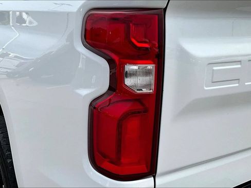 Used 2020 Chevrolet Silverado 1500 LT Trail Boss AWD/4WD image 33