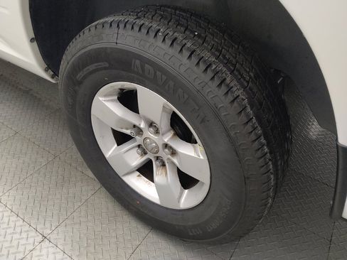 Used 2021 RAM 1500 Tradesman w/ Chrome Plus Package image 31