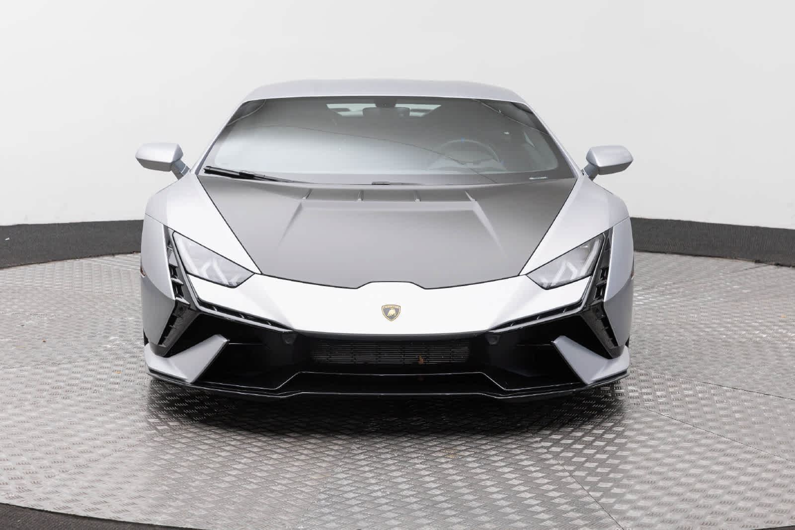 Used 2023 Lamborghini Huracan Tecnica RWD image 6