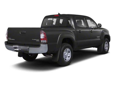 Used 2012 Toyota Tacoma 4x4 Double Cab w/ TRD Sport Pkg image 2