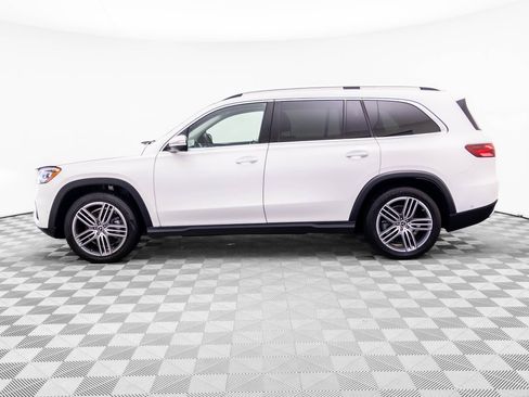 Used 2024 Mercedes-Benz GLS 450 4MATIC image 2