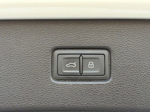 Used 2022 Audi Q7 3.0T Premium Plus image 39