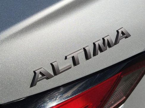 Certified 2024 Nissan Altima 2.5 SV FWD image 8