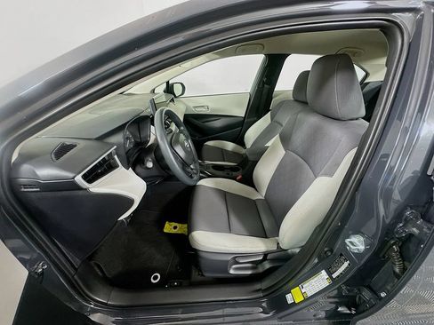 Certified 2025 Toyota Corolla LE FWD image 21