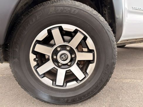 Used 2015 Toyota Tacoma 4x4 Access Cab V6 image 28