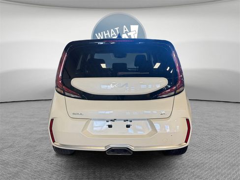 Certified 2023 Kia Soul GT-Line image 5