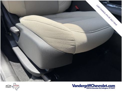 Certified 2023 Chevrolet Traverse LT w/ LPO, Cargo Package AWD/4WD image 25