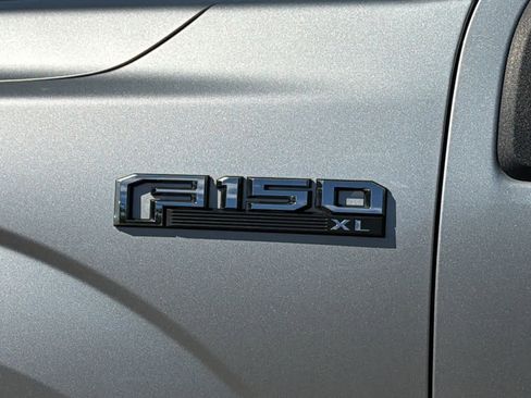 Used 2018 Ford F150 XL w/ Equipment Group 101A Mid RWD image 10