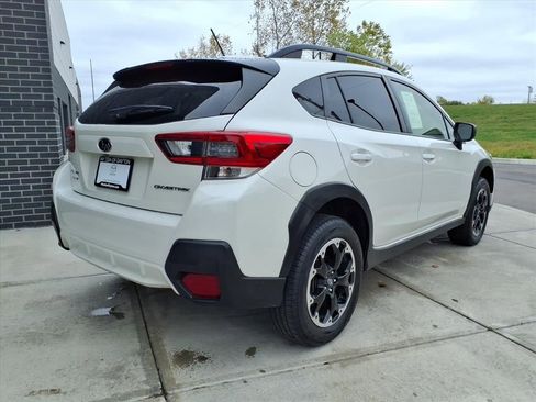 Used 2023 Subaru Crosstrek 2.0i image 8