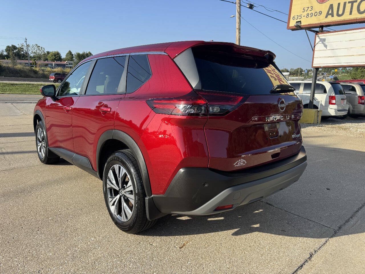 Used 2023 Nissan Rogue SV AWD/4WD image 6
