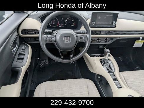 Used 2023 Honda HR-V LX image 18